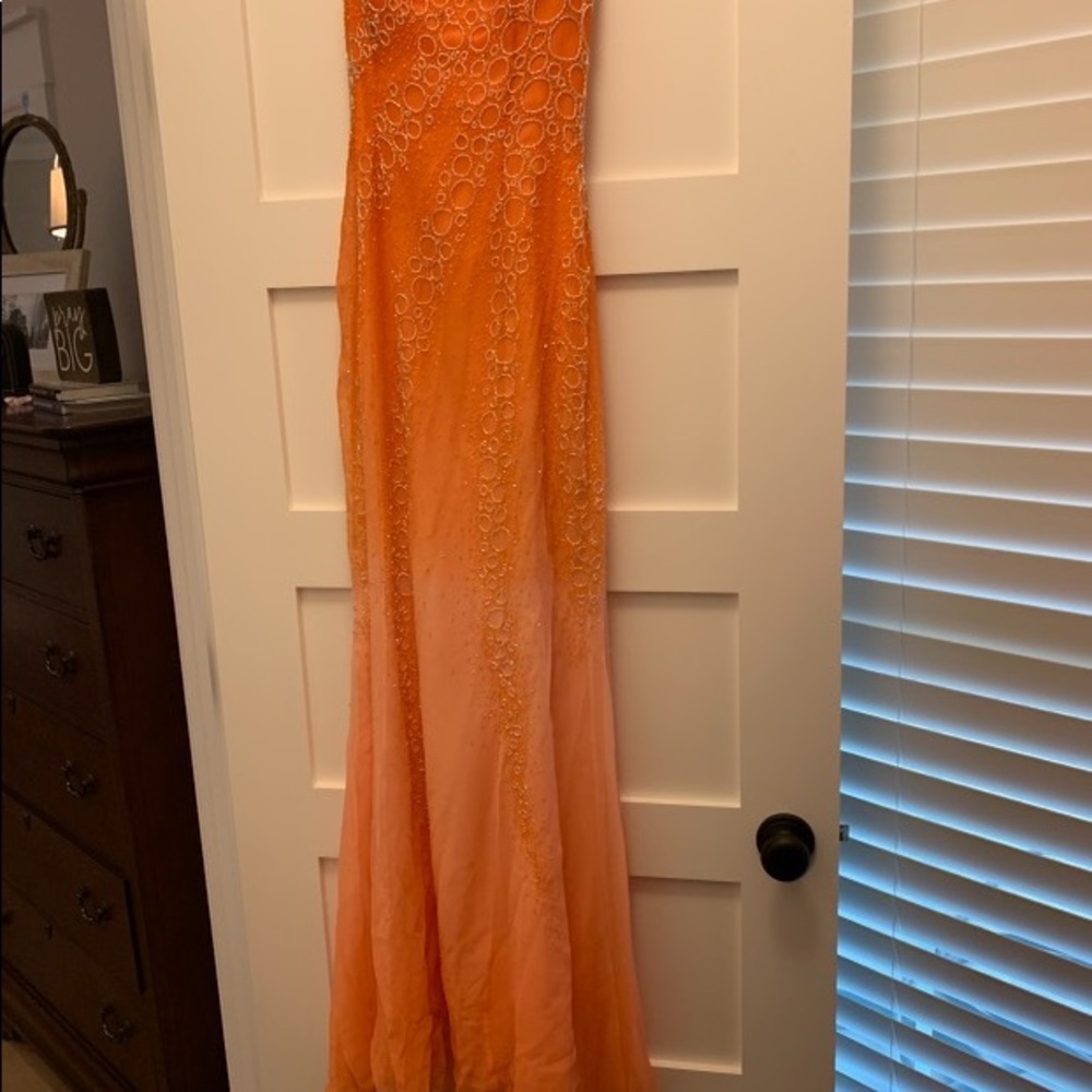 Prom dress - Picture 2 of 2